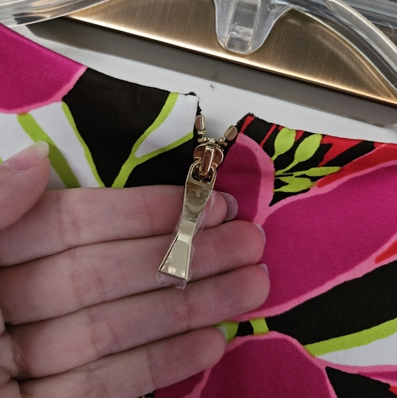 Kate Spade Red and Pink Tropical Floral Peplum Sleeveless Sheath Dress NWOT 4 - Picture 12 of 13